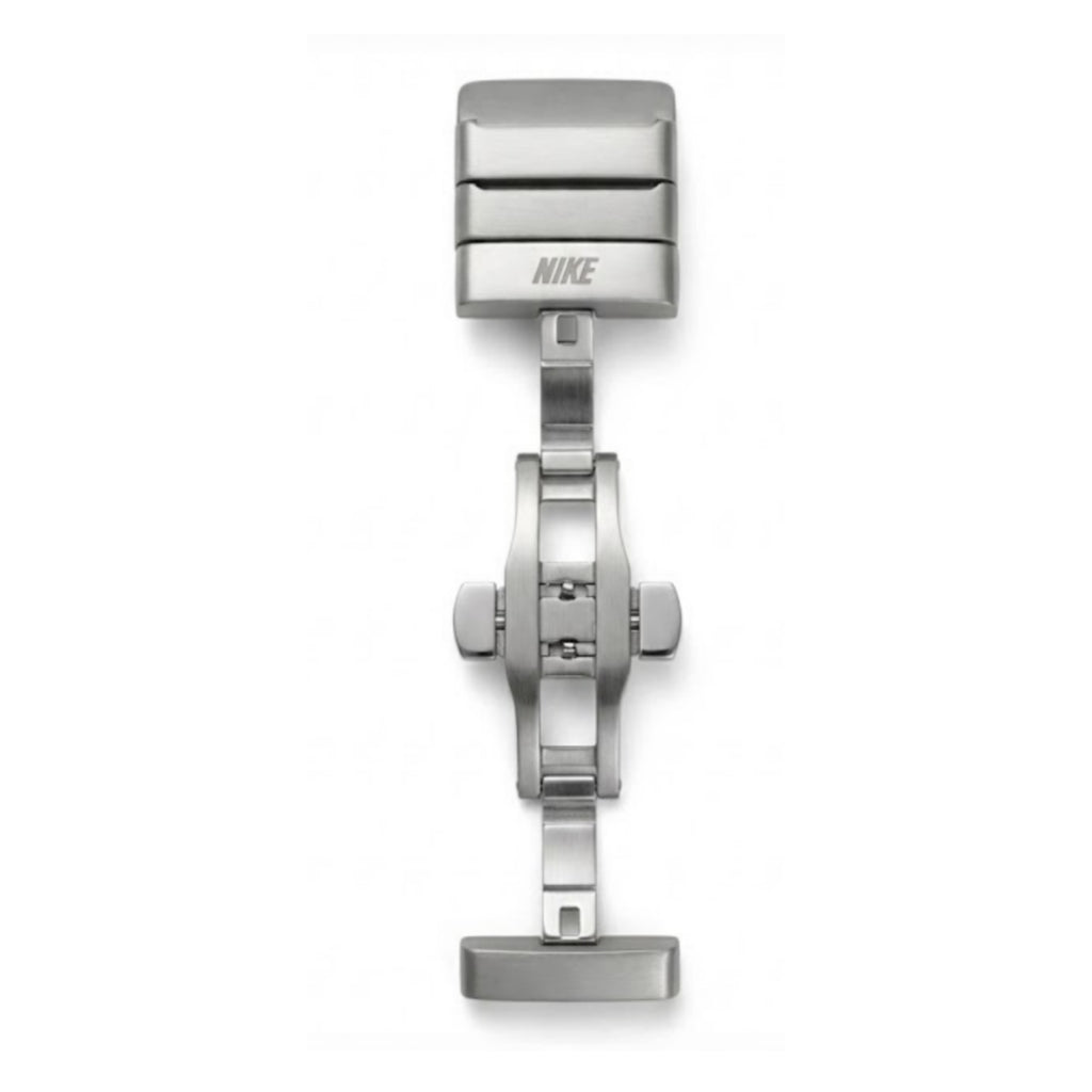 Y2K Nike D-line chrome